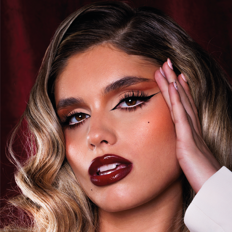It's Showtime Baby Shadow Palette